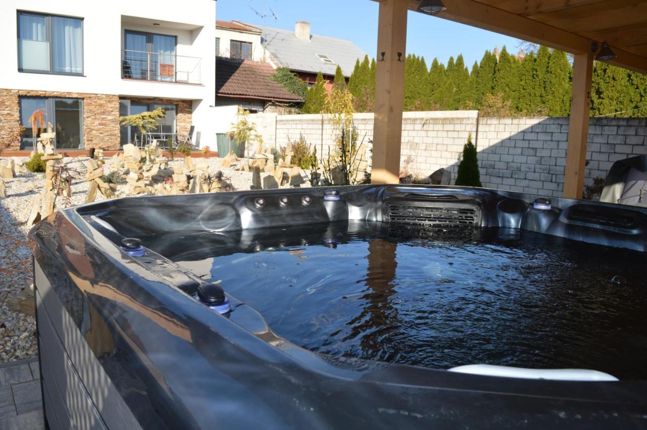 Apartmany Olsovska Bzenec Ngoại thất bức ảnh
