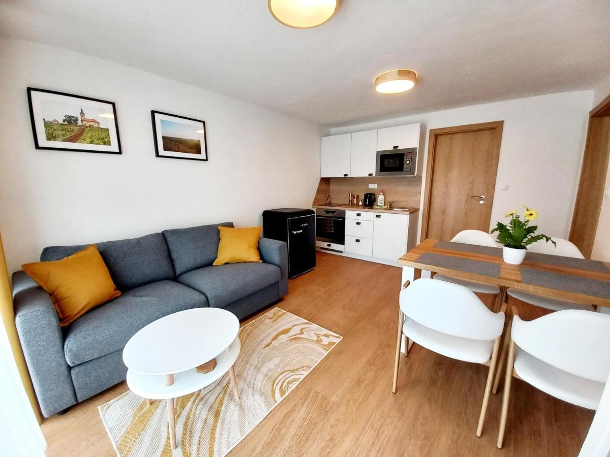 Apartmany Olsovska Bzenec Ngoại thất bức ảnh